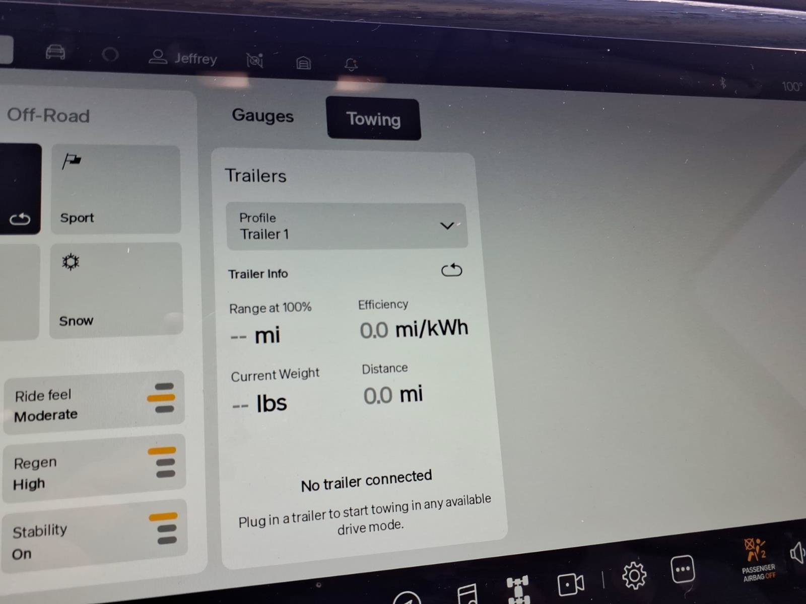 Used 2024 Rivian R1S Adventure AWD/4WD image 10