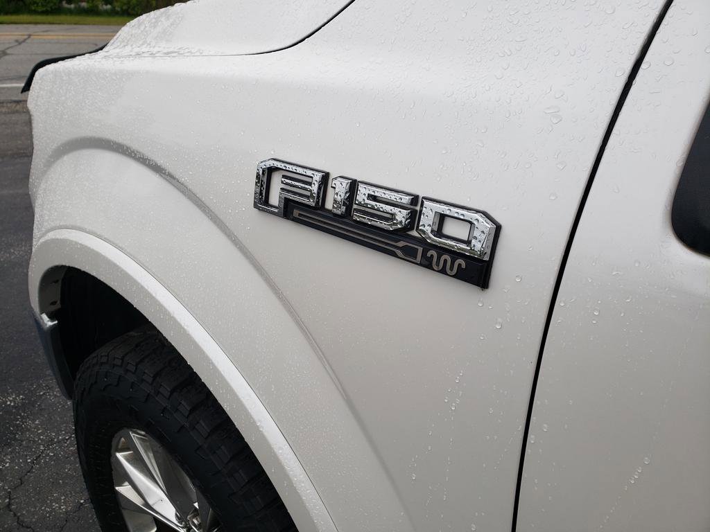 Used 2015 Ford F150 King Ranch w/ Equipment Group 601A Luxury AWD/4WD image 10
