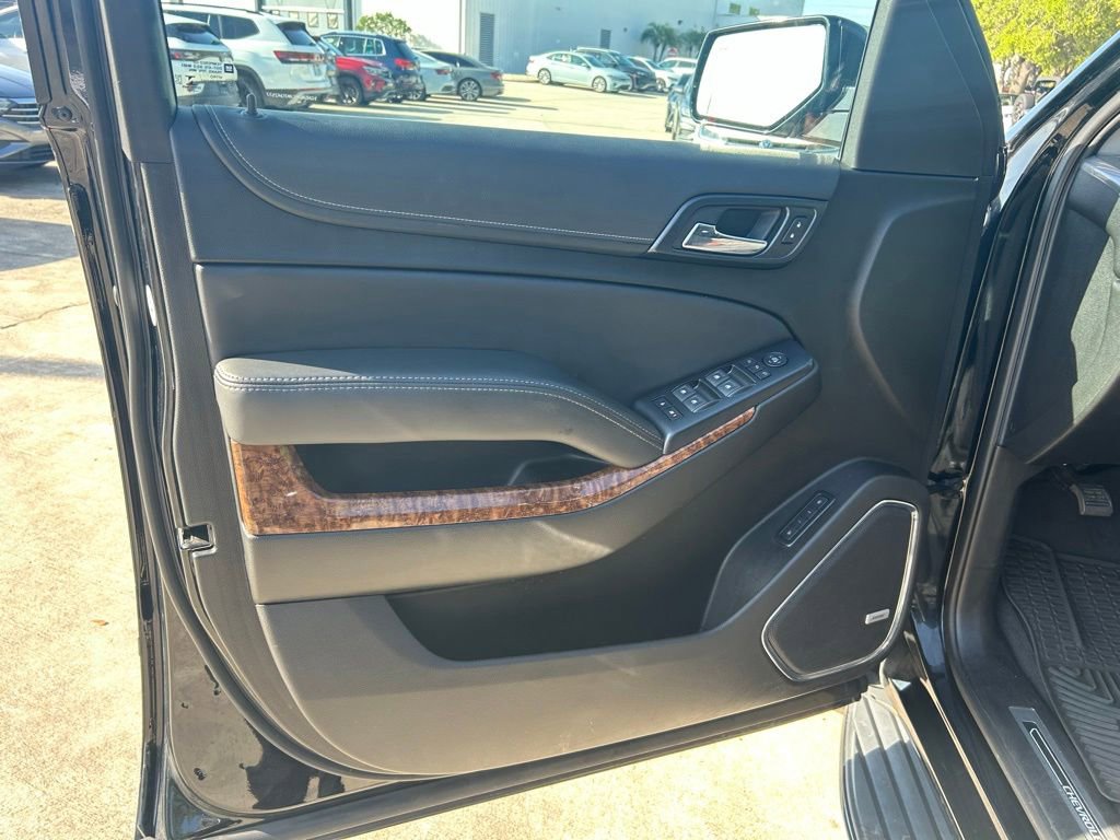 Used 2019 Chevrolet Suburban Premier w/ RST Edition RWD image 49