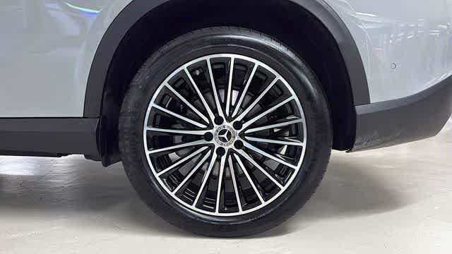 Certified 2026 Mercedes-Benz GLC 300 4MATIC image 11