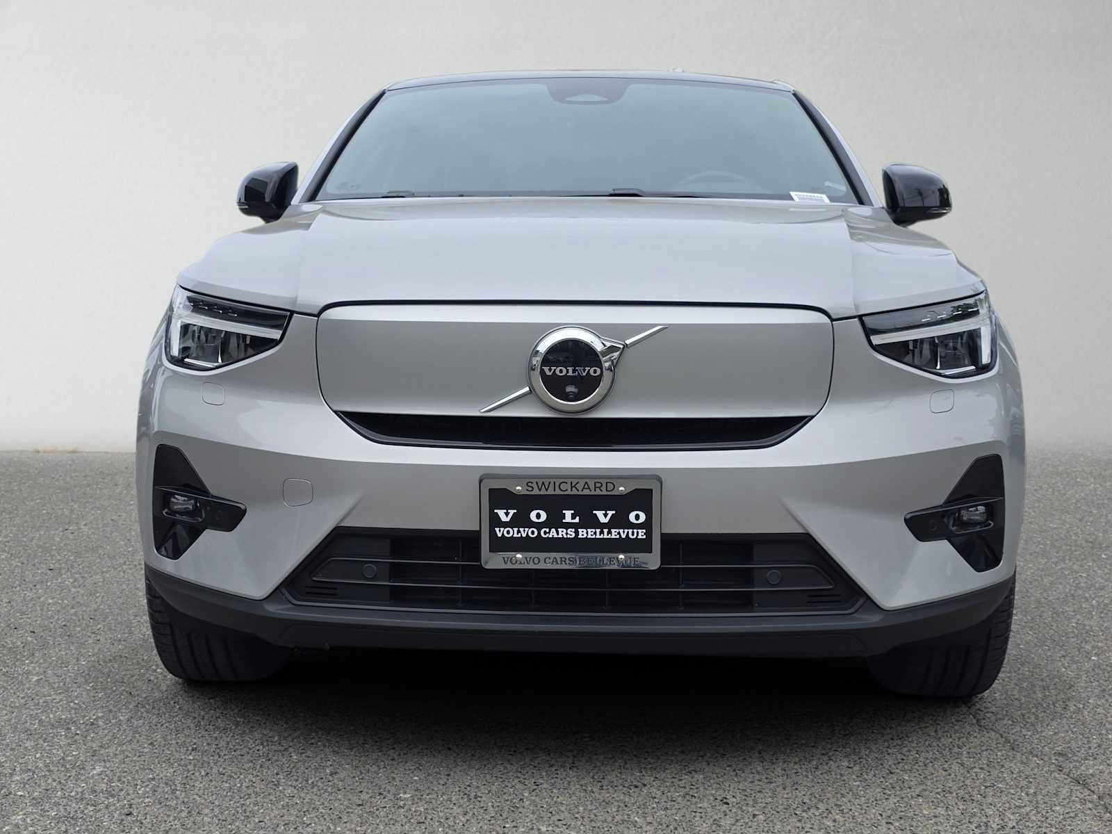Certified 2023 Volvo C40 P8 Recharge Plus w/ Climate Package AWD/4WD image 9