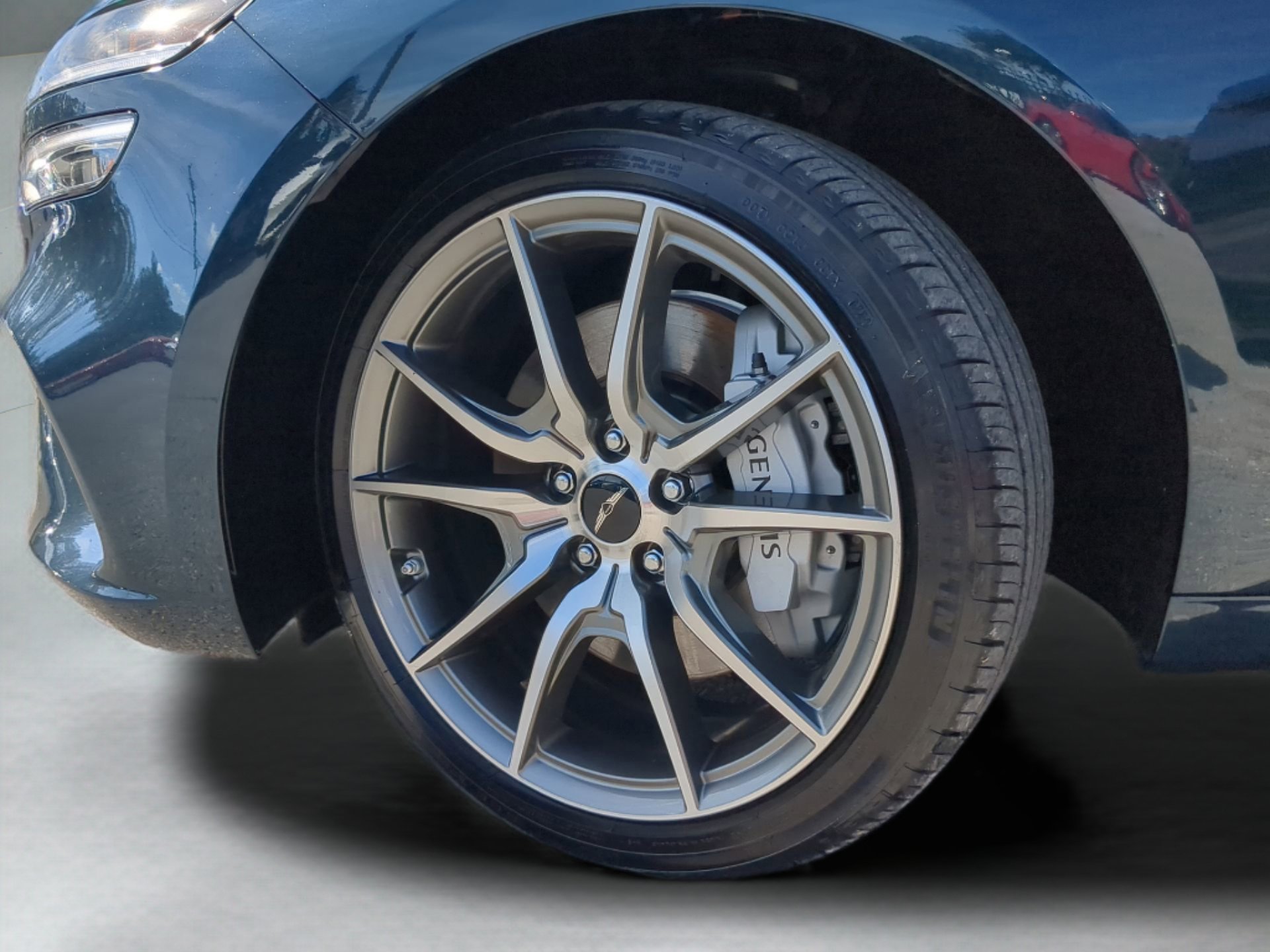 Used 2025 Genesis G70 2.5T image 62