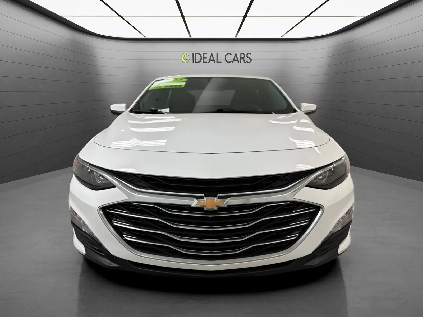 Used 2022 Chevrolet Malibu LT FWD image 2
