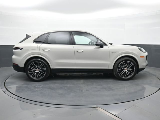 New 2026 Porsche Cayenne E-Hybrid image 24