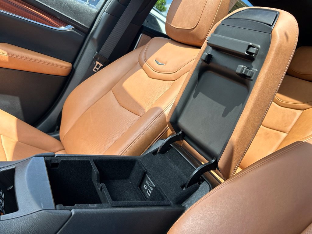 Used 2024 Cadillac XT5 Premium Luxury w/ Technology Package FWD image 40