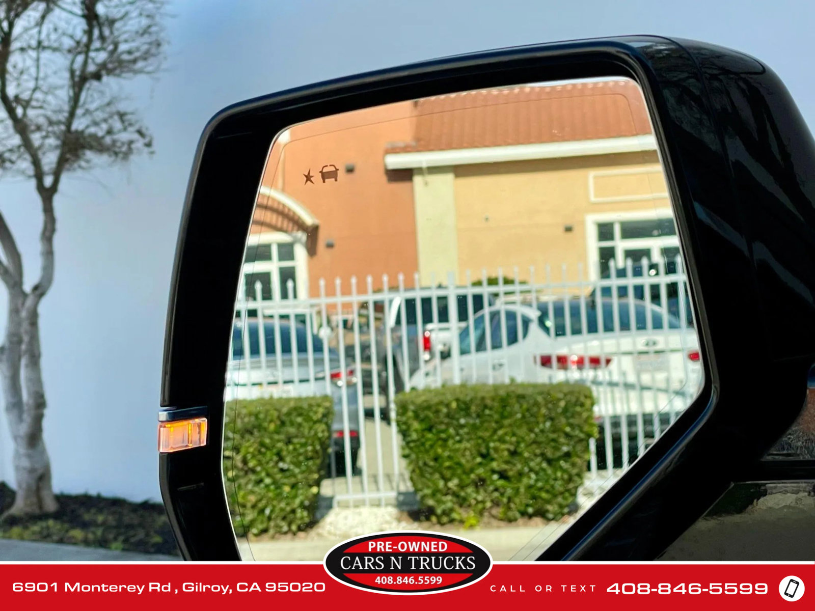 Used 2019 Cadillac Escalade ESV Premium Luxury image 31