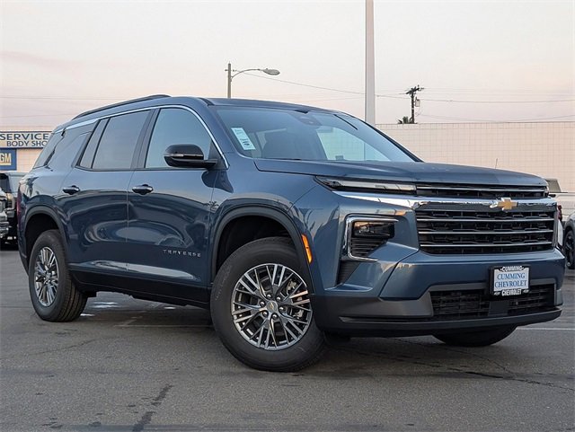 New 2026 Chevrolet Traverse LT image 2