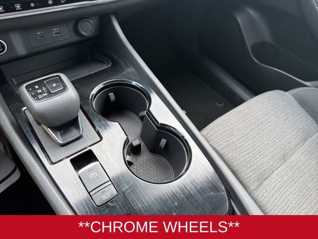 Used 2023 Nissan Rogue SV image 18