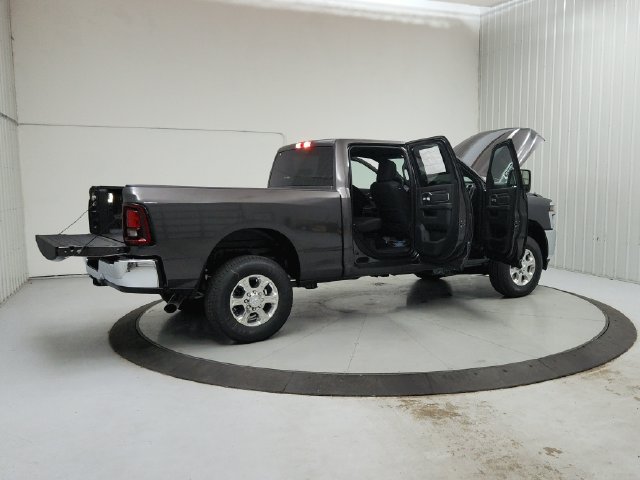 New 2026 RAM 2500 Big Horn AWD/4WD image 16