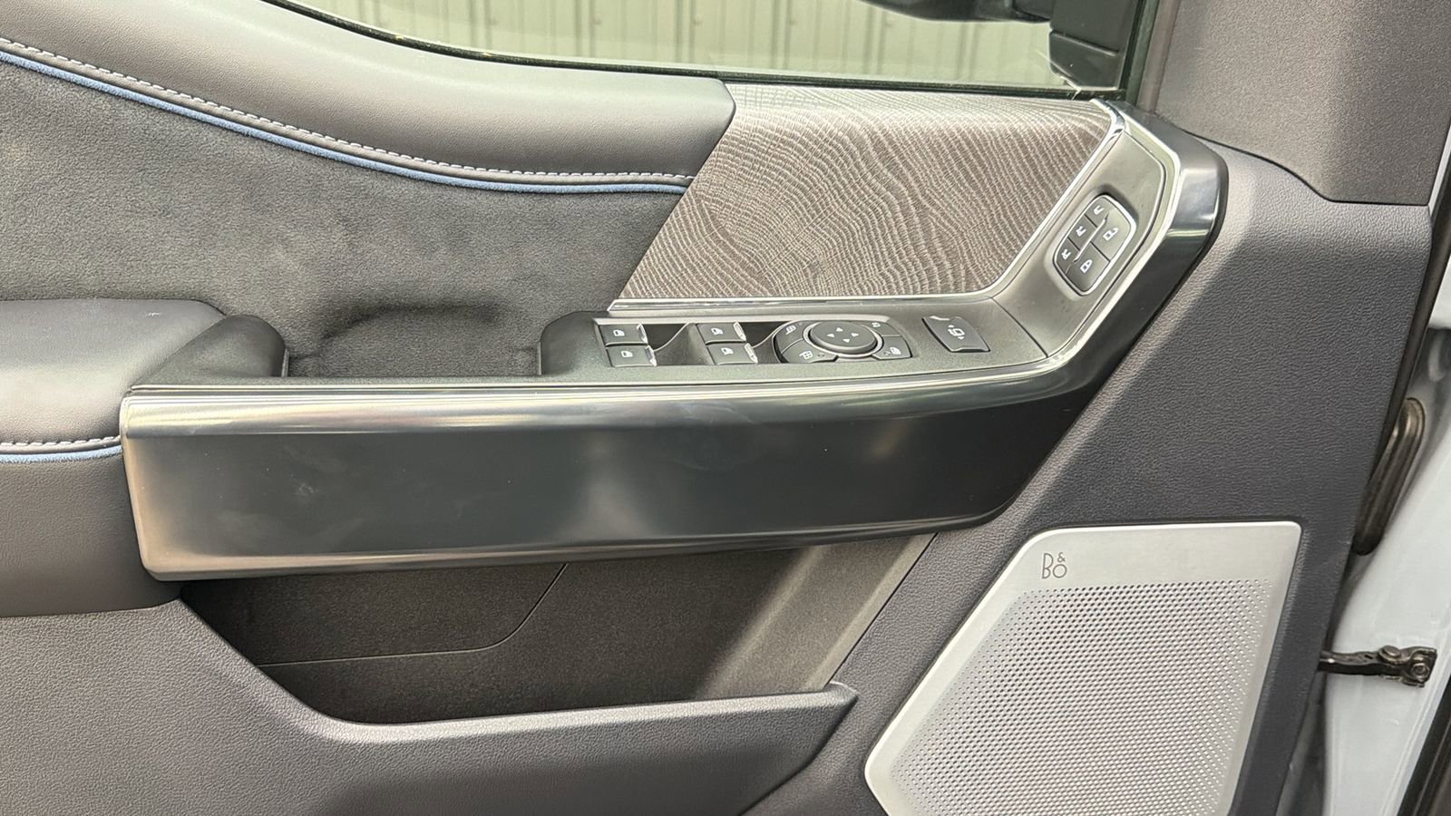 Used 2025 Ford F250 Platinum image 34