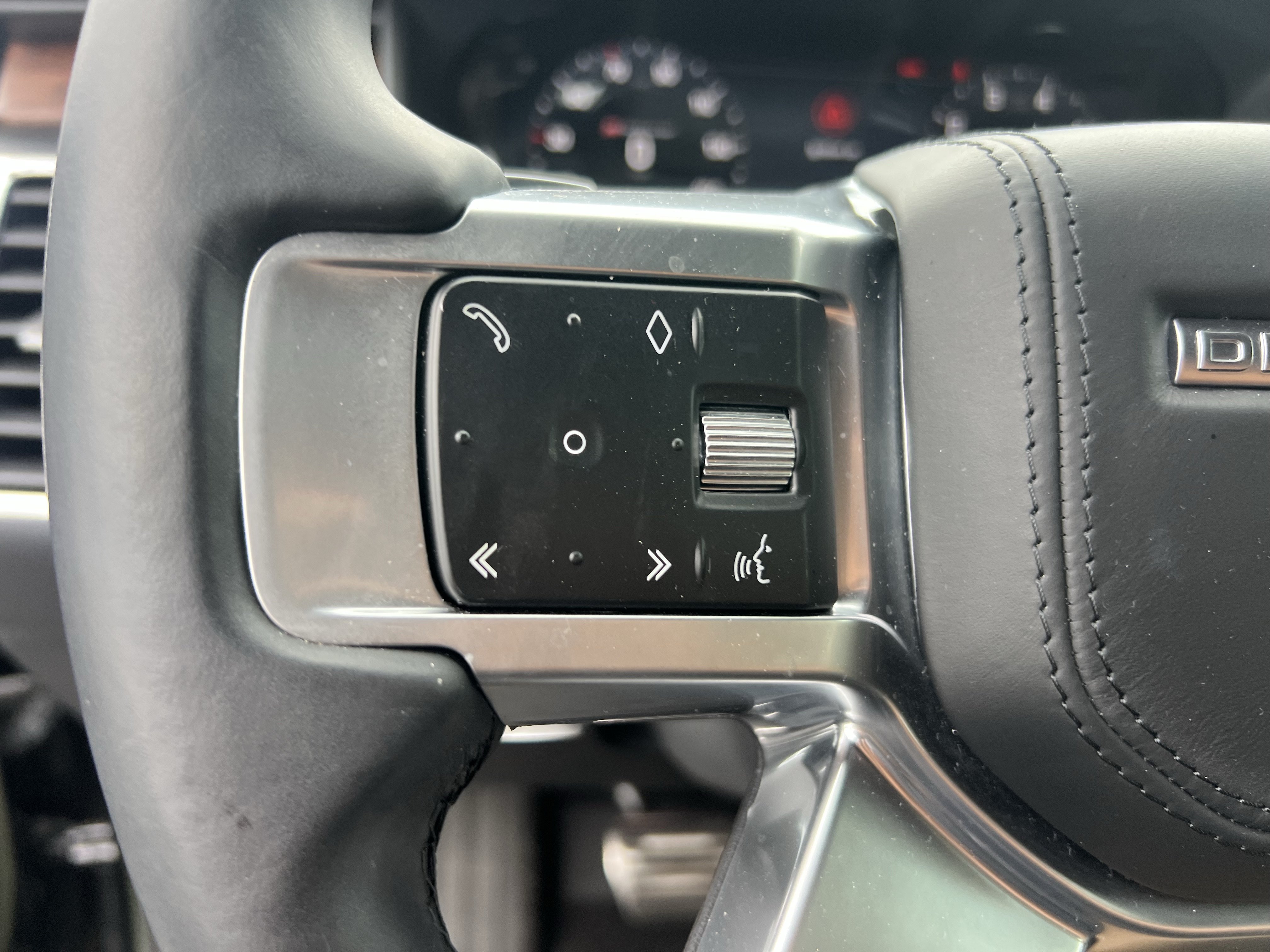 Certified 2023 Land Rover Discovery HSE R-Dynamic AWD/4WD image 21