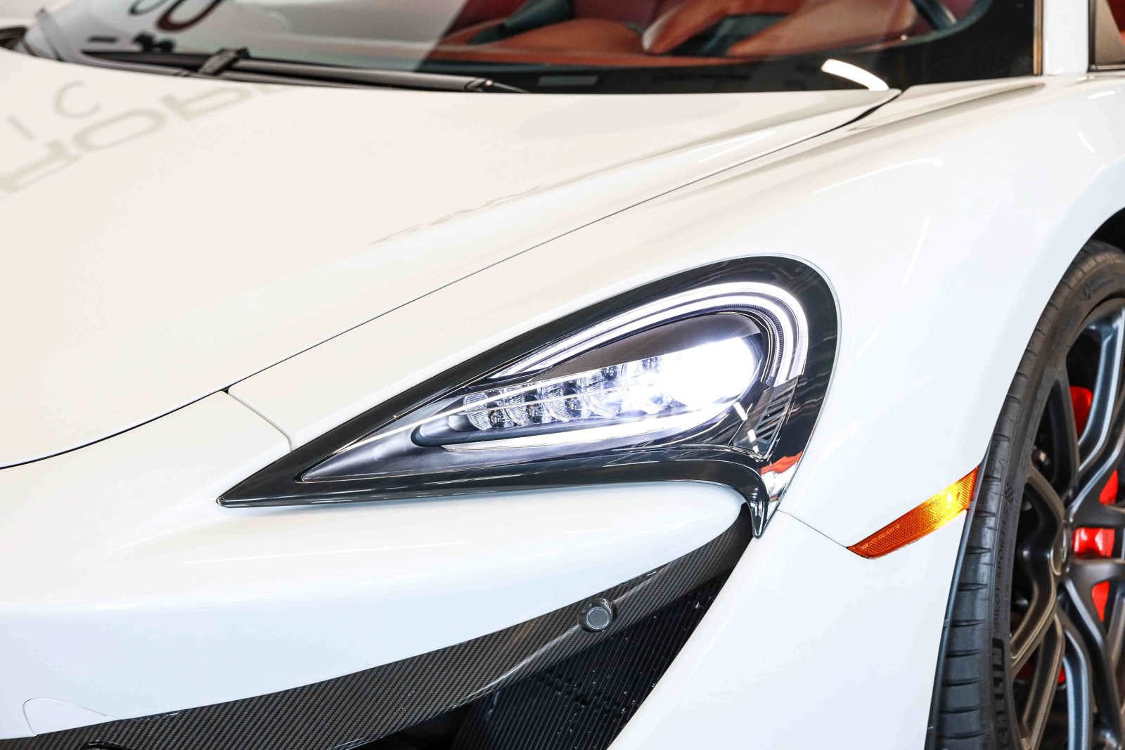 Used 2016 McLaren 570S Coupe RWD image 26