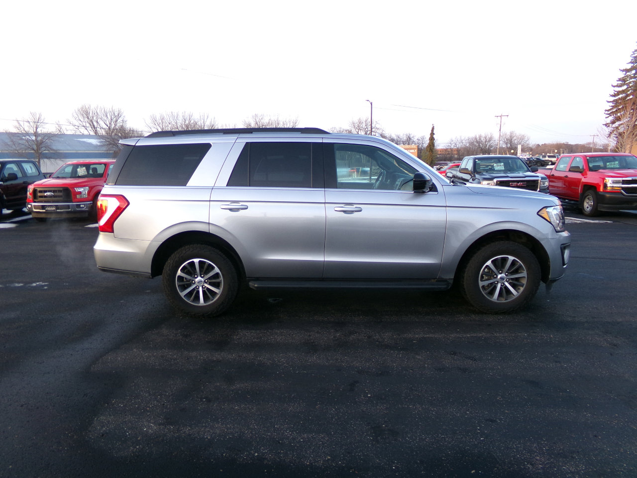 Used 2021 Ford Expedition XL image 2