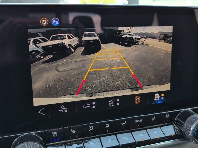 New 2026 Chevrolet Colorado ZR2 w/ Technology Package AWD/4WD image 22