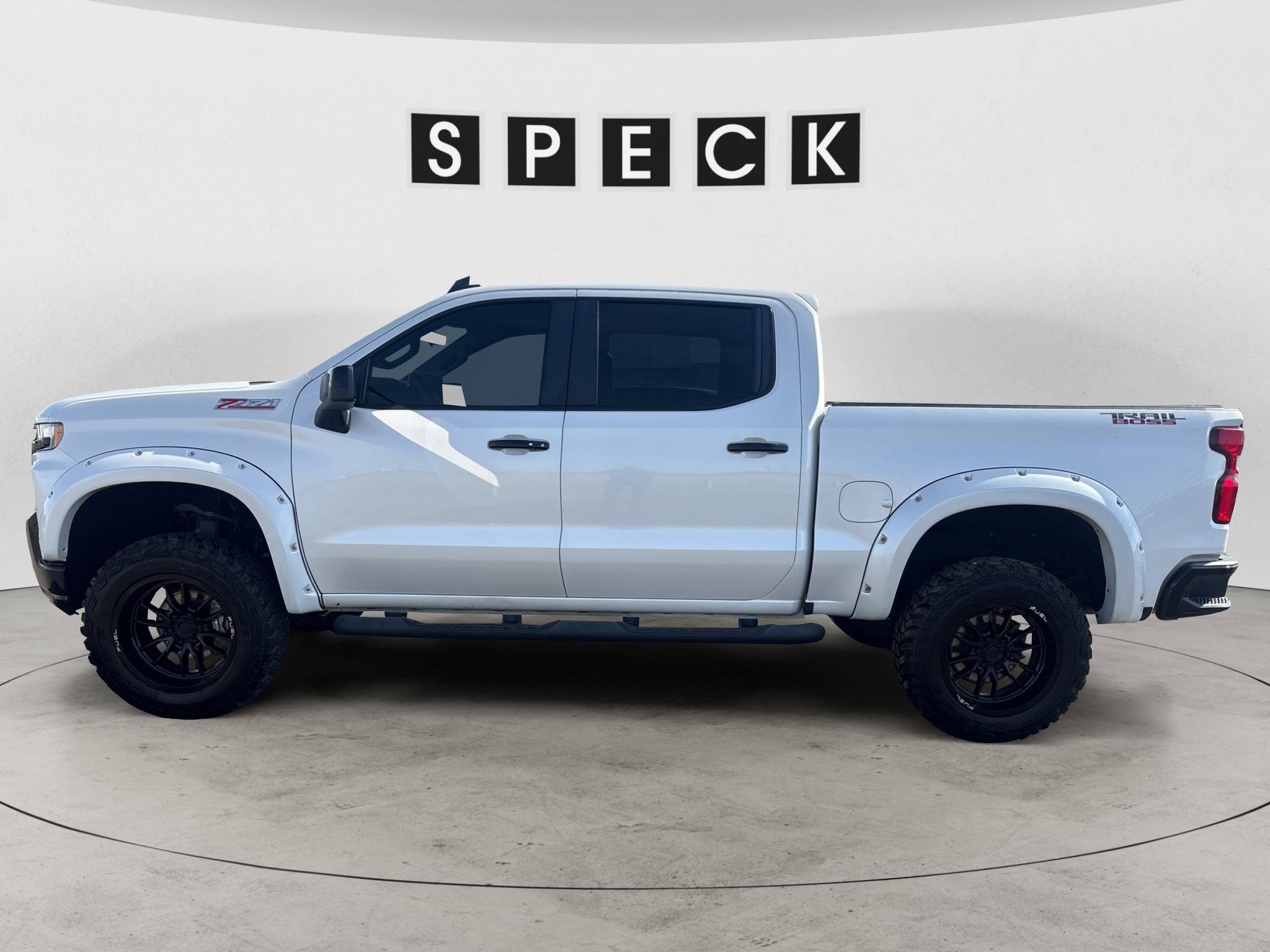 Used 2021 Chevrolet Silverado 1500 LT Trail Boss w/ Bed Protection Package AWD/4WD image 2