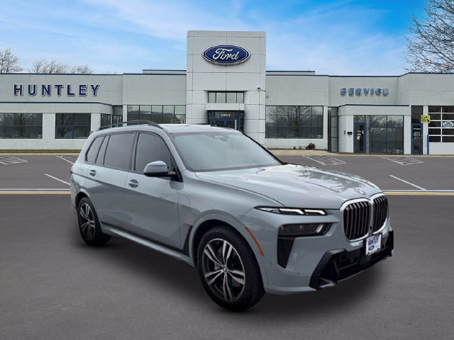 Used 2024 BMW X7 xDrive40i w/ Executive Package AWD/4WD image 4