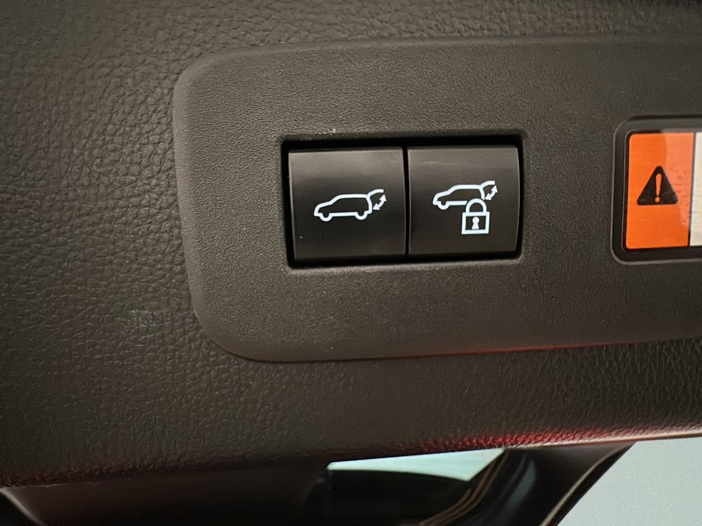 Used 2024 Lexus GX 550 w/ Cold Area Package AWD/4WD image 19