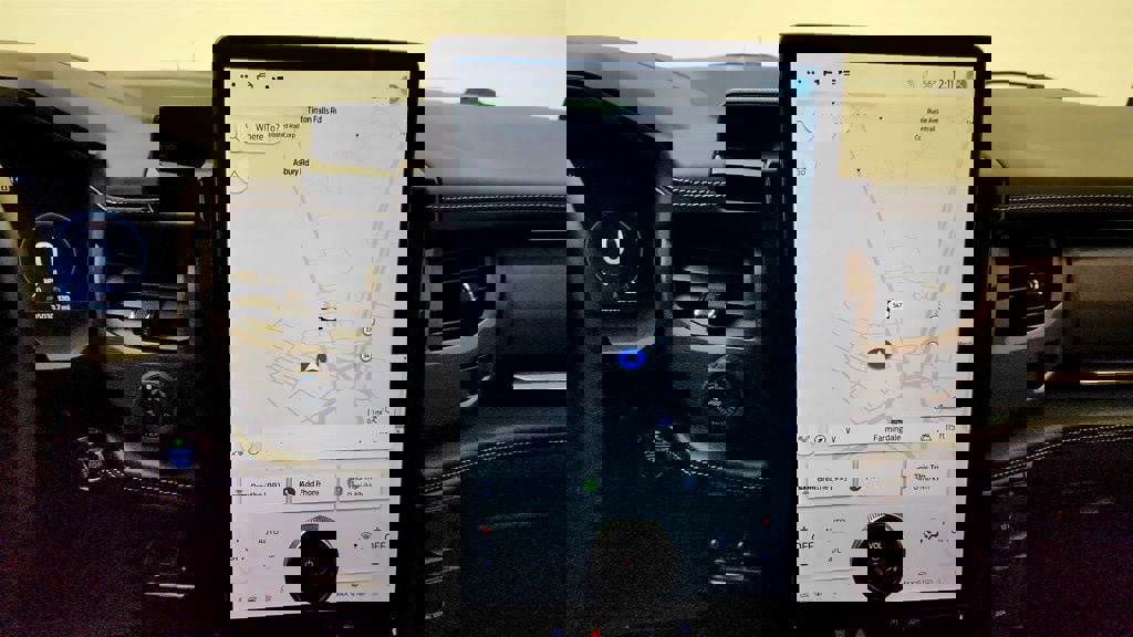 Used 2023 Ford F150 Lightning Platinum image 20