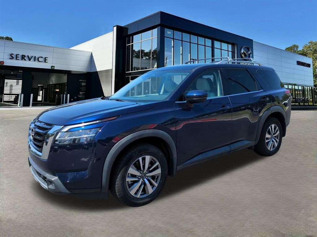 Used 2022 Nissan Pathfinder SL w/ Cargo Package image 8