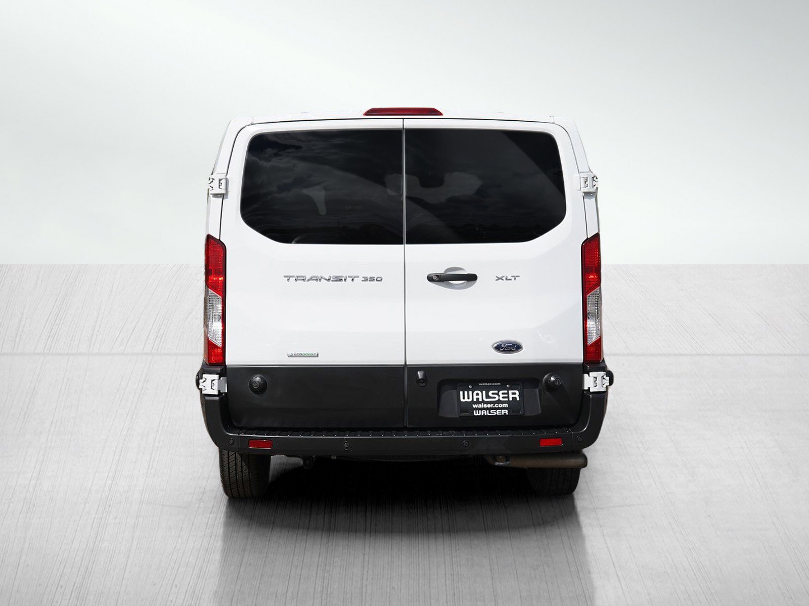 Used 2024 Ford Transit 350 XLT RWD image 8