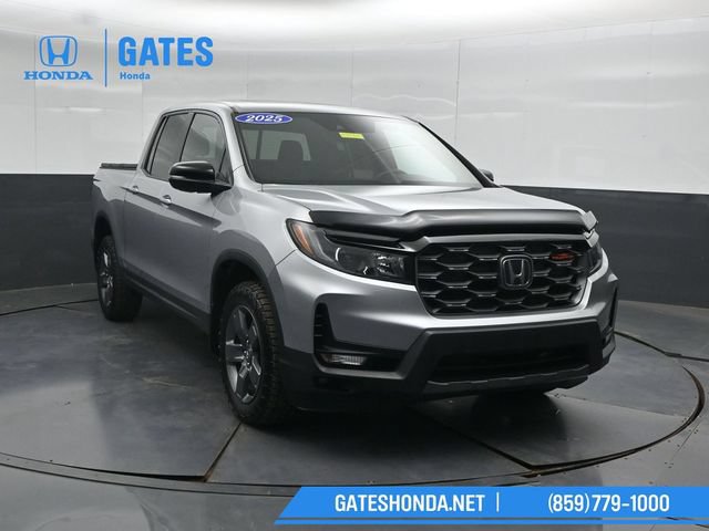 Certified 2025 Honda Ridgeline TrailSport image 4