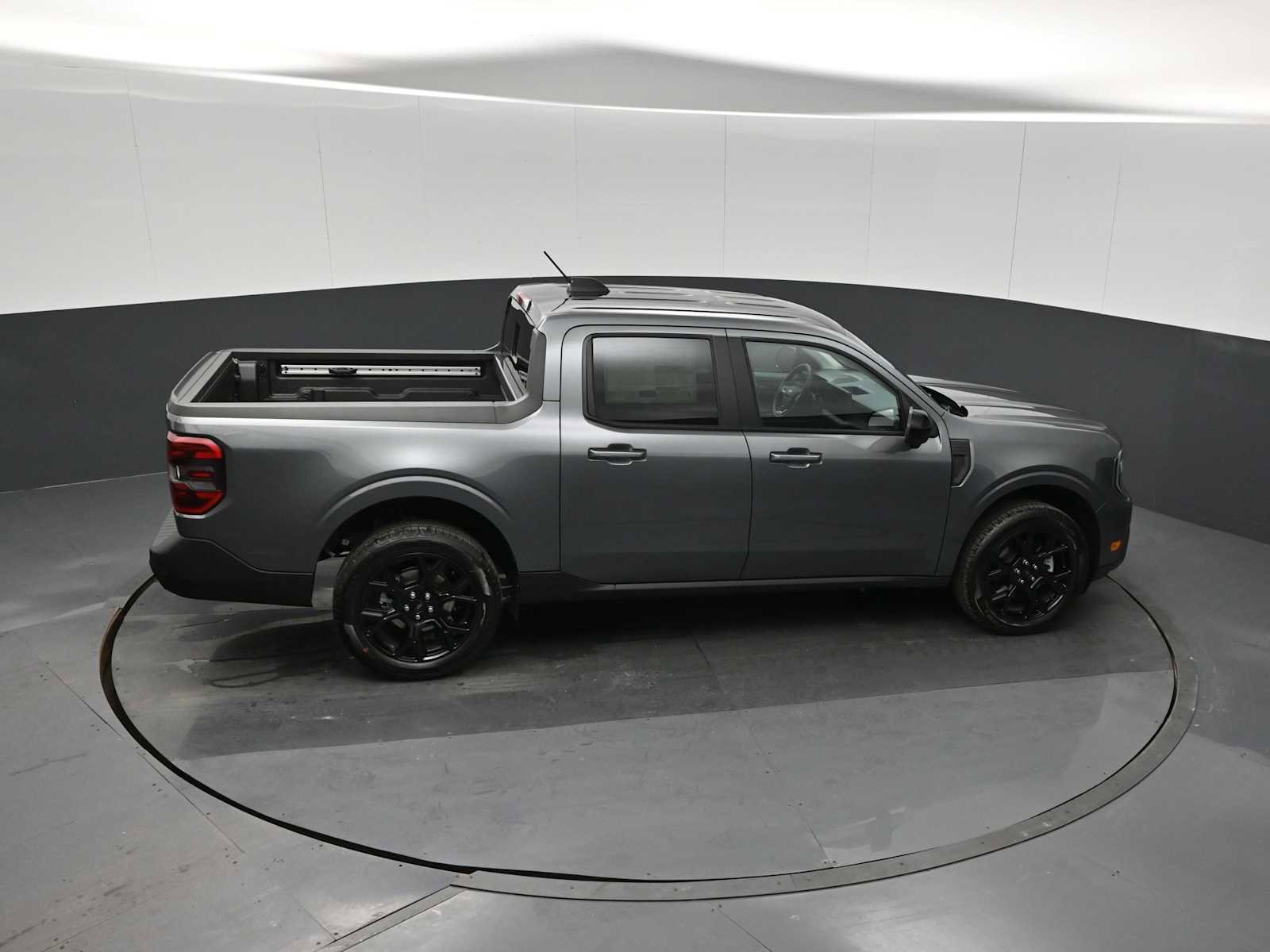 New 2026 Ford Maverick Lariat w/ Black Appearance Package image 28
