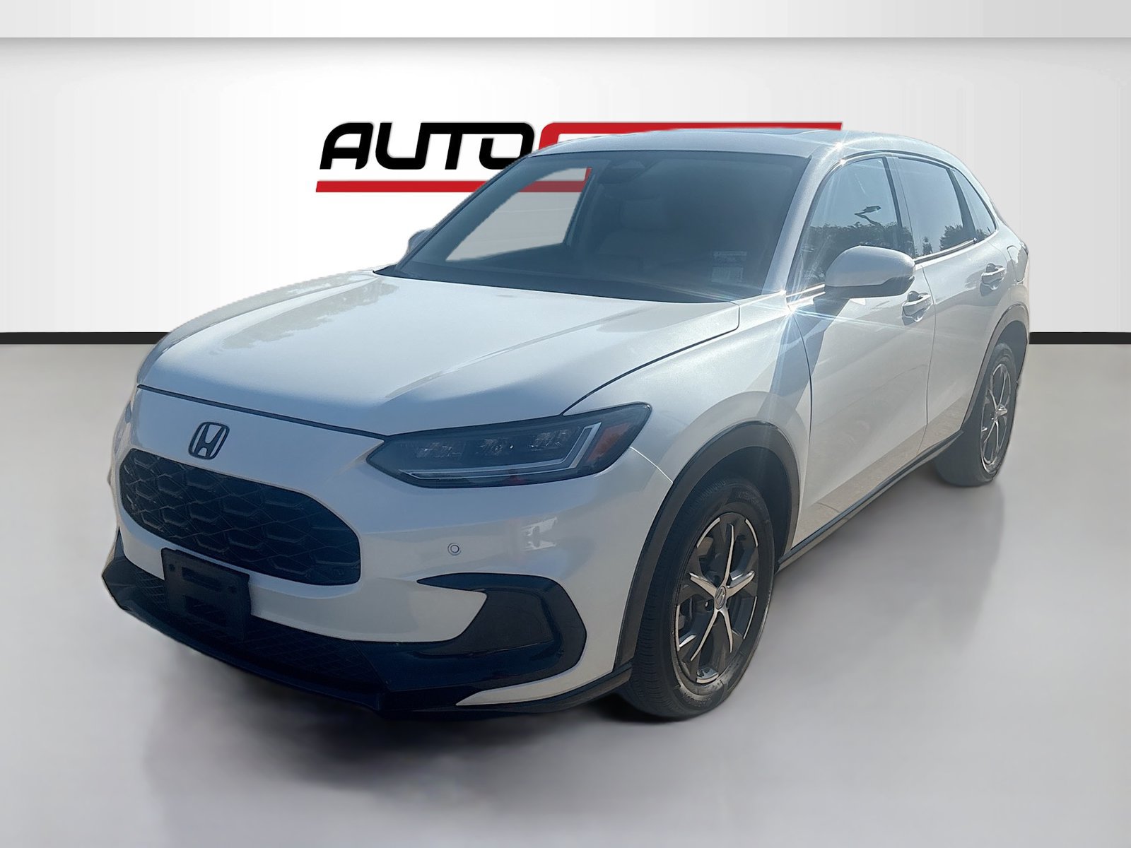 Used 2025 Honda HR-V EX-L image 3