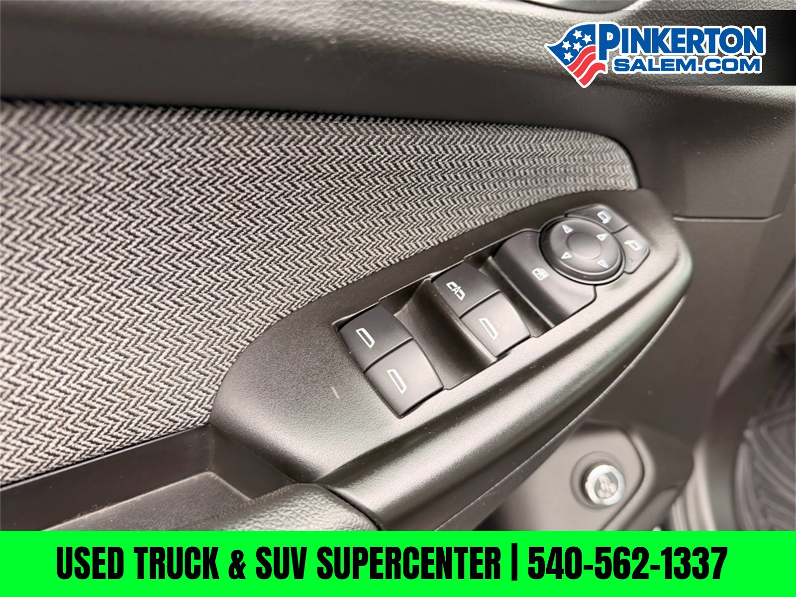 Used 2021 Chevrolet TrailBlazer LT w/ Sun and Liftgate Package image 19