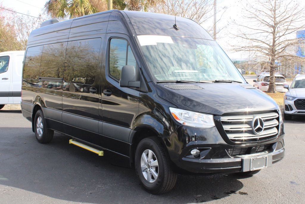 Used 2024 Mercedes-Benz Sprinter 2500 image 6