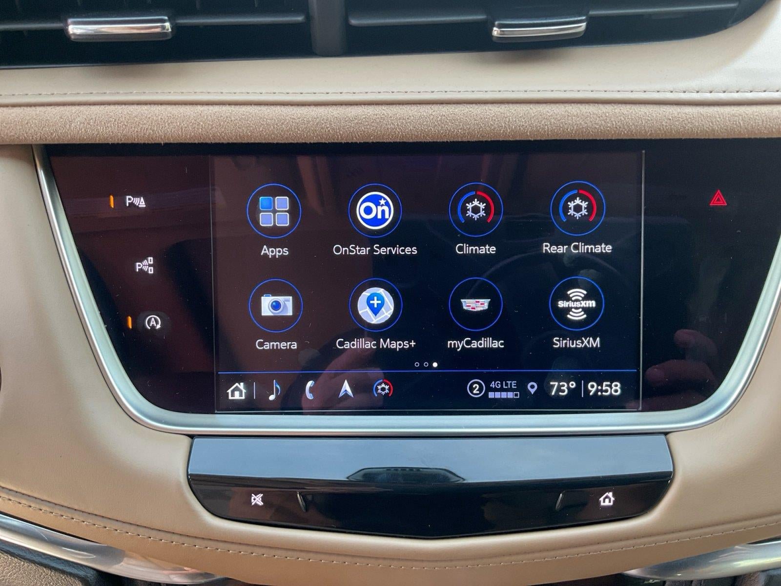 Certified 2023 Cadillac XT5 Sportv w/ Platinum Package AWD/4WD image 18