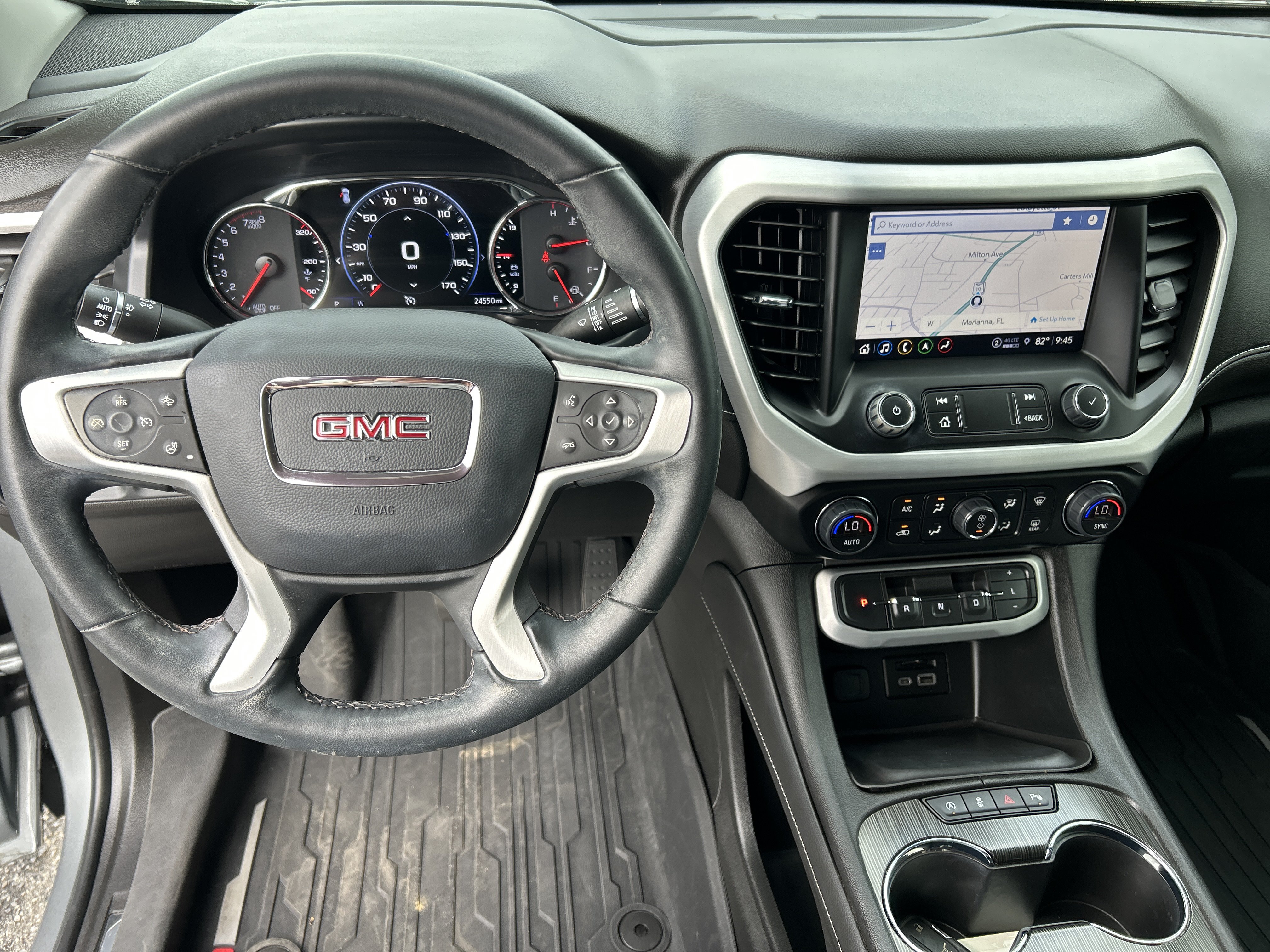 Used 2023 GMC Acadia SLT w/ Technology Package FWD image 10
