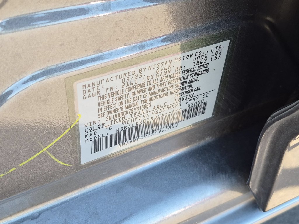 Used 2025 Nissan Sentra SV FWD image 33