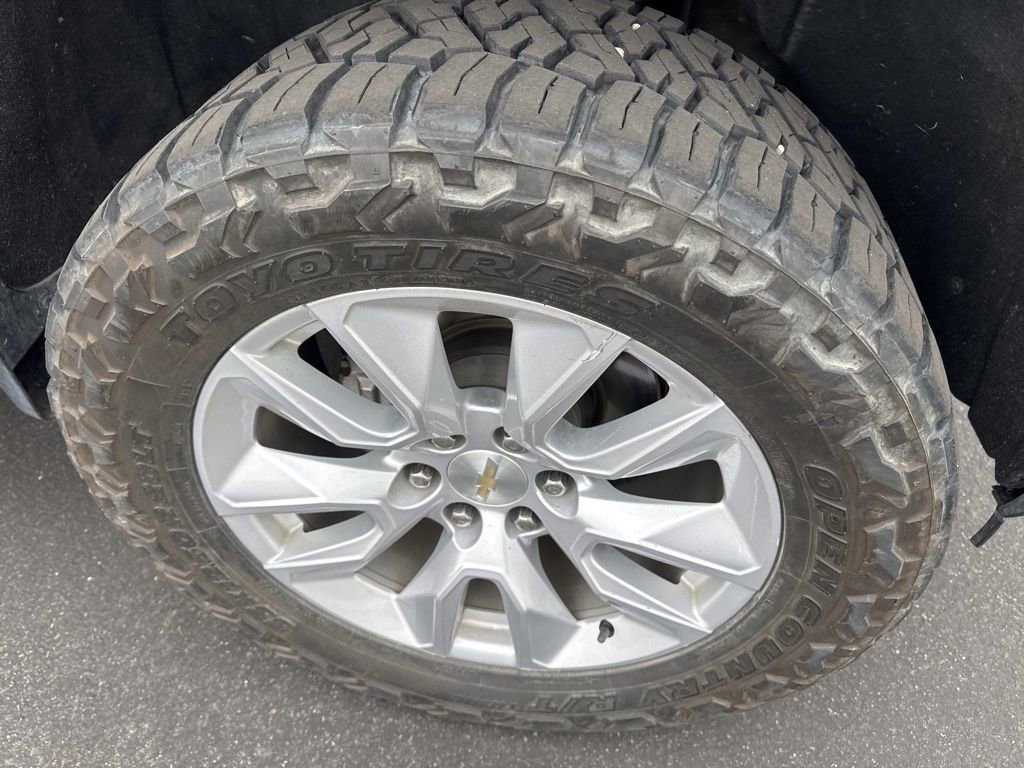 Used 2021 Chevrolet Silverado 1500 LT AWD/4WD image 8