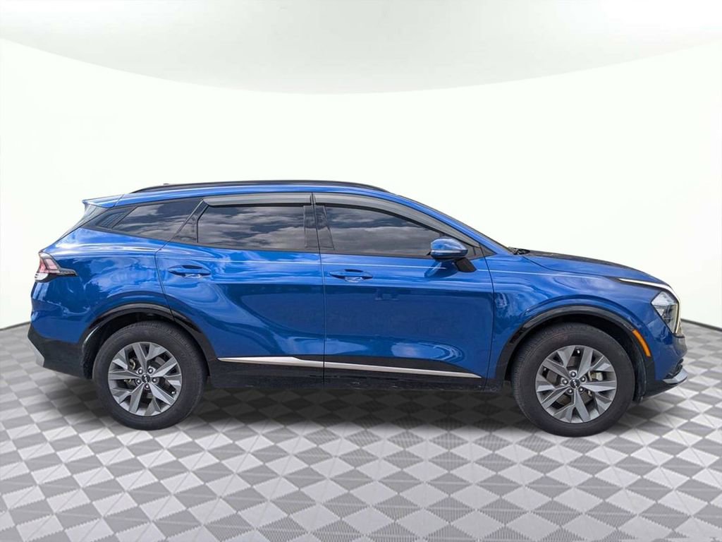 Used 2023 Kia Sportage SX AWD/4WD image 3