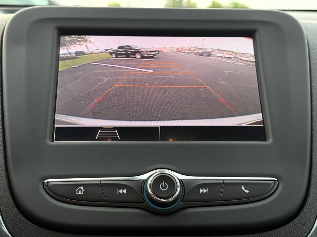 Used 2023 Chevrolet Equinox LS w/ LS Convenience Package AWD/4WD image 23