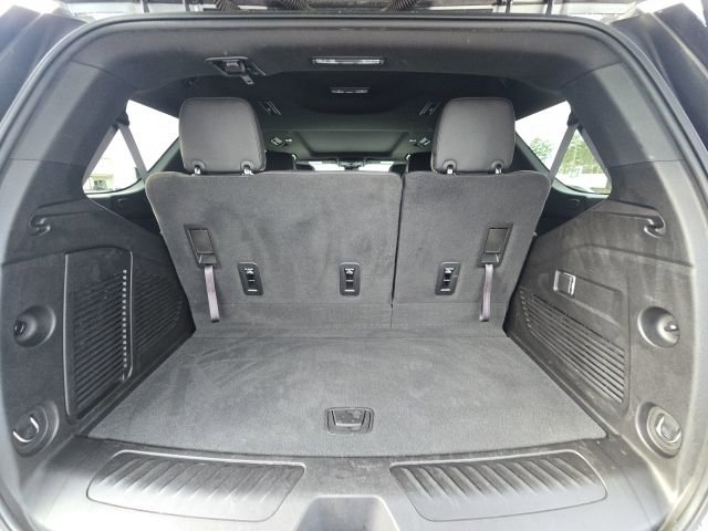 Used 2023 GMC Yukon SLT image 14