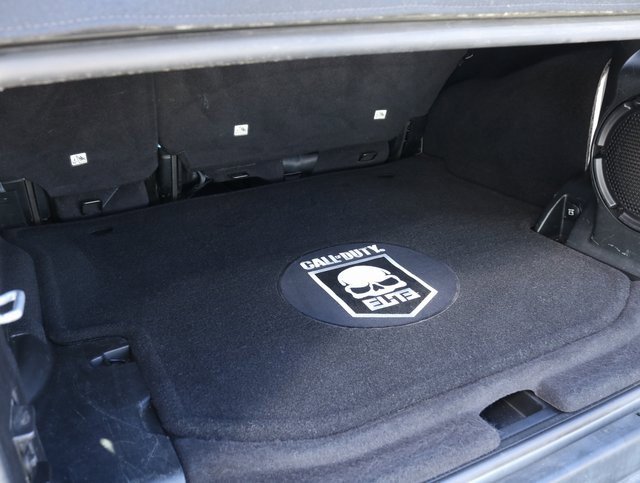 Used 2012 Jeep Wrangler Unlimited Rubicon image 5