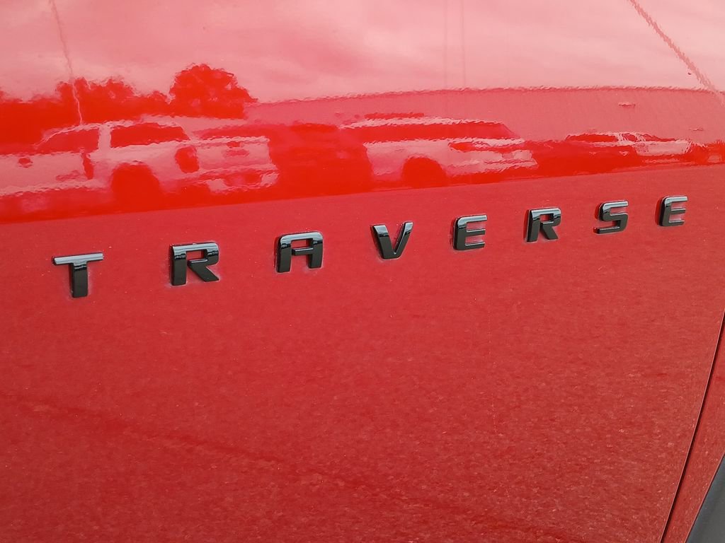 Used 2023 Chevrolet Traverse RS image 33