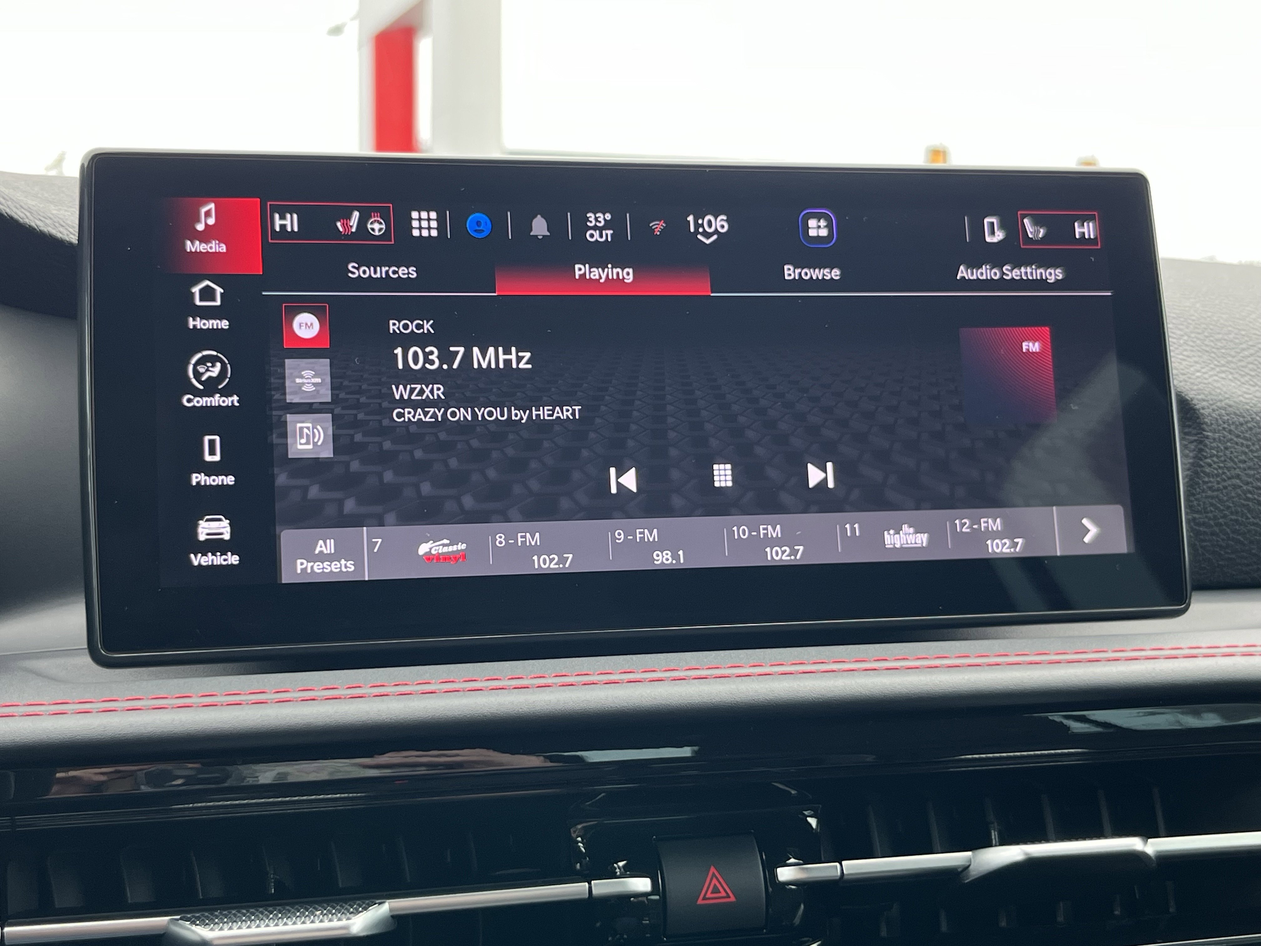 Used 2024 Dodge Hornet R/T w/ Tech Pack w/o Parking image 29