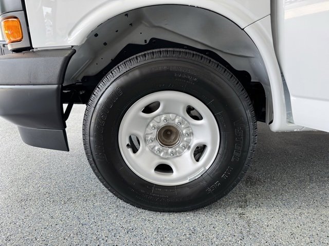 Used 2025 Chevrolet Express 2500 w/ Driver Convenience Package image 21