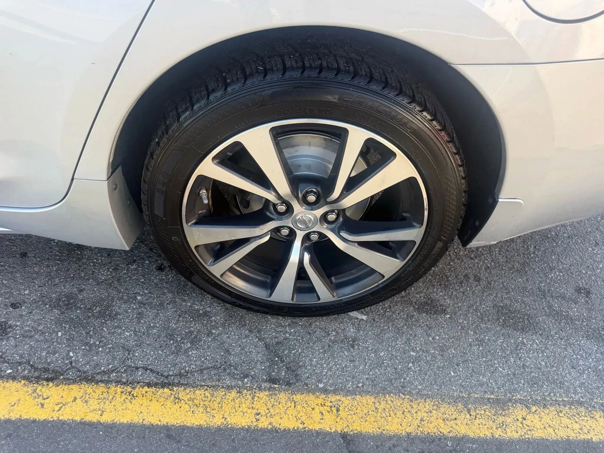 Used 2016 Nissan Maxima Platinum image 9