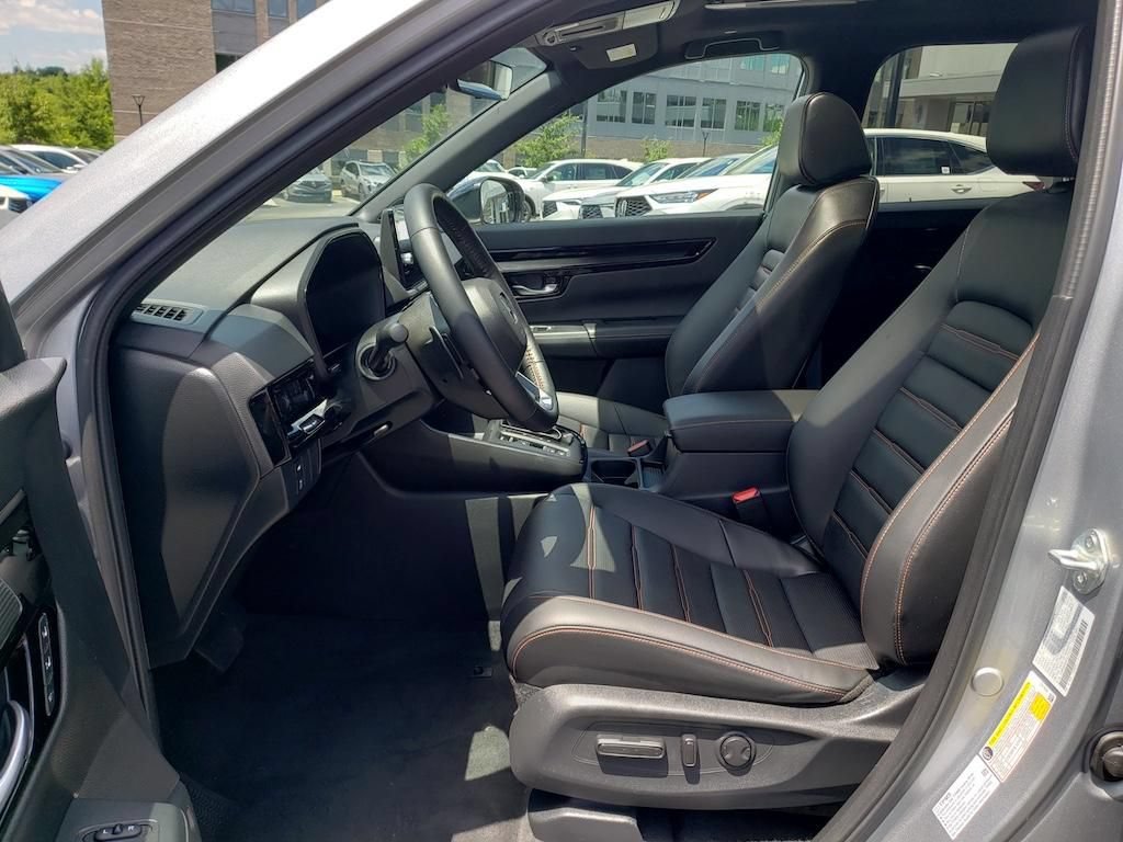 Used 2025 Honda CR-V Sport Touring image 17