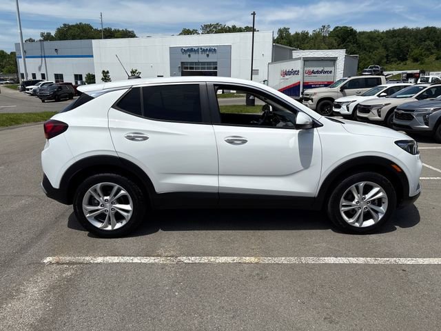 Used 2022 Buick Encore GX Preferred w/ Cold Weather Comfort Package AWD/4WD image 6