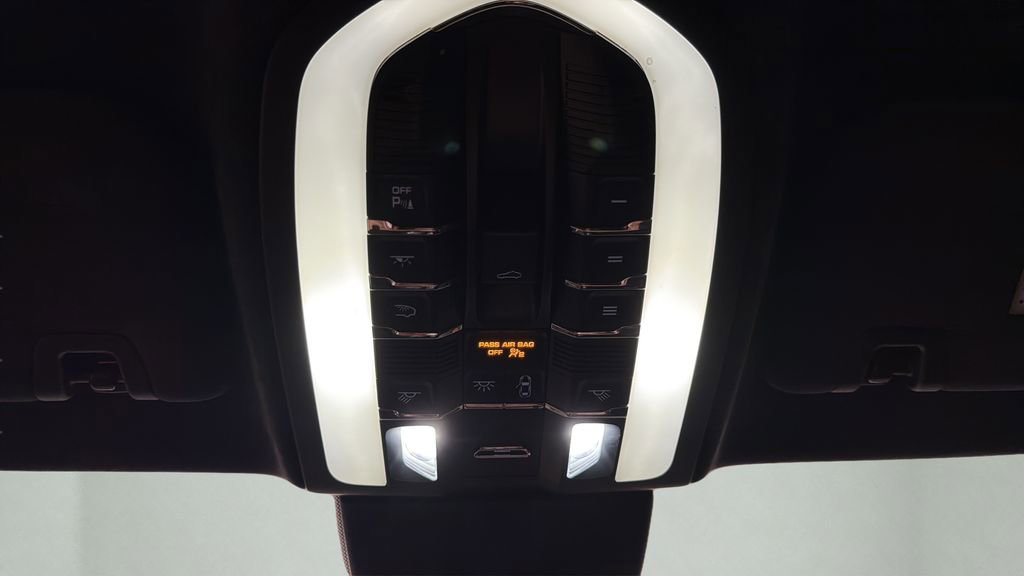 Used 2014 Porsche Panamera 4S Executive AWD/4WD image 23