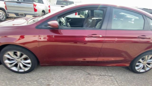 Used 2016 Chrysler 200 S image 7