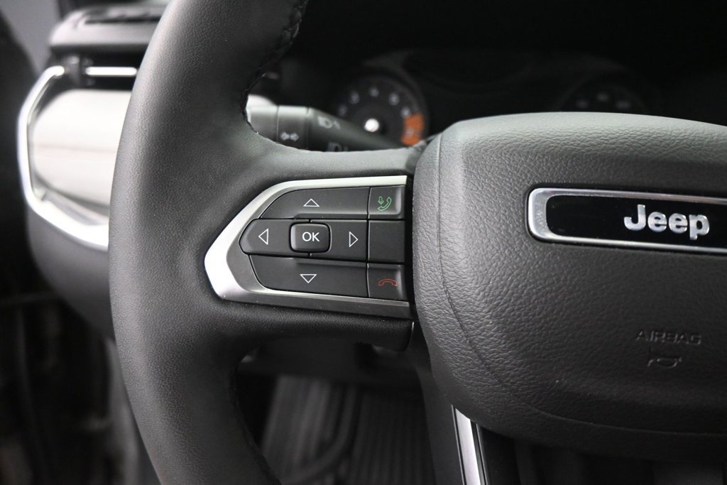Used 2023 Jeep Compass Limited AWD/4WD image 11