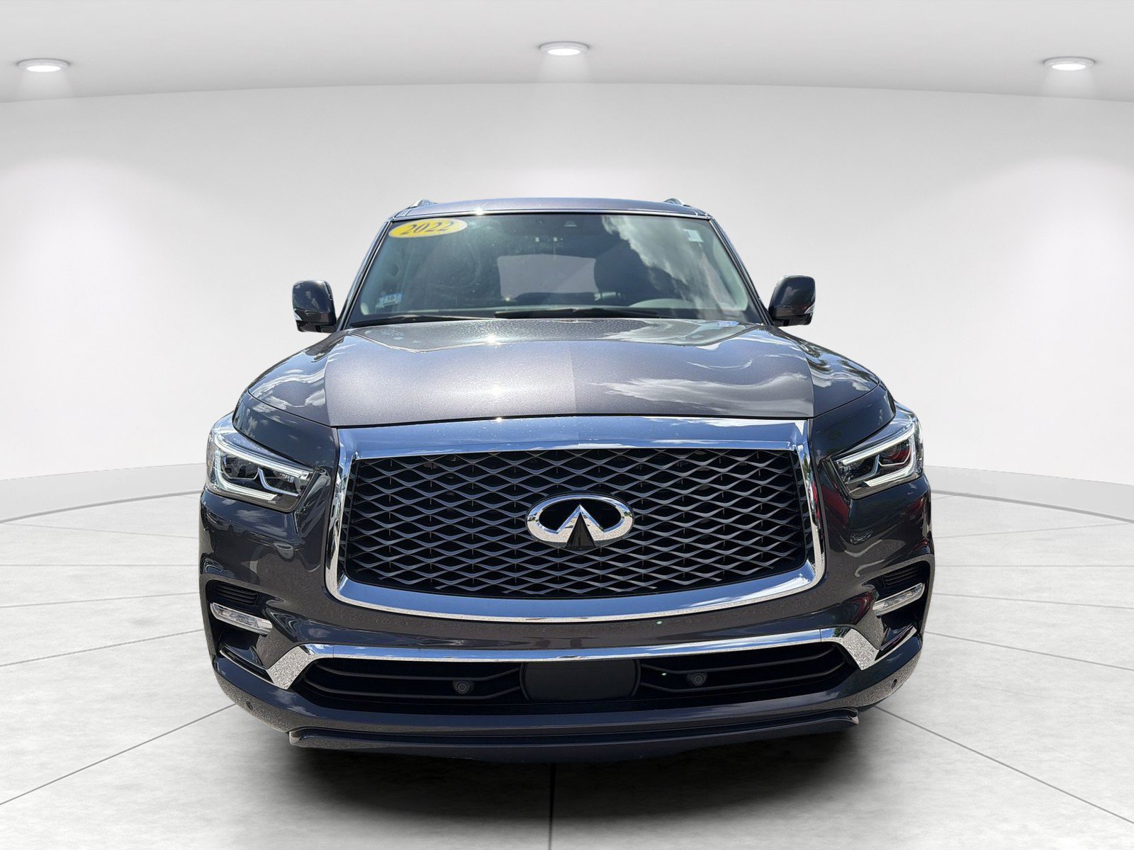 Used 2022 INFINITI QX80 Luxe w/ Cargo Package AWD/4WD image 2