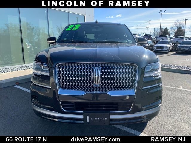 Used 2023 Lincoln Navigator Reserve AWD/4WD image 10