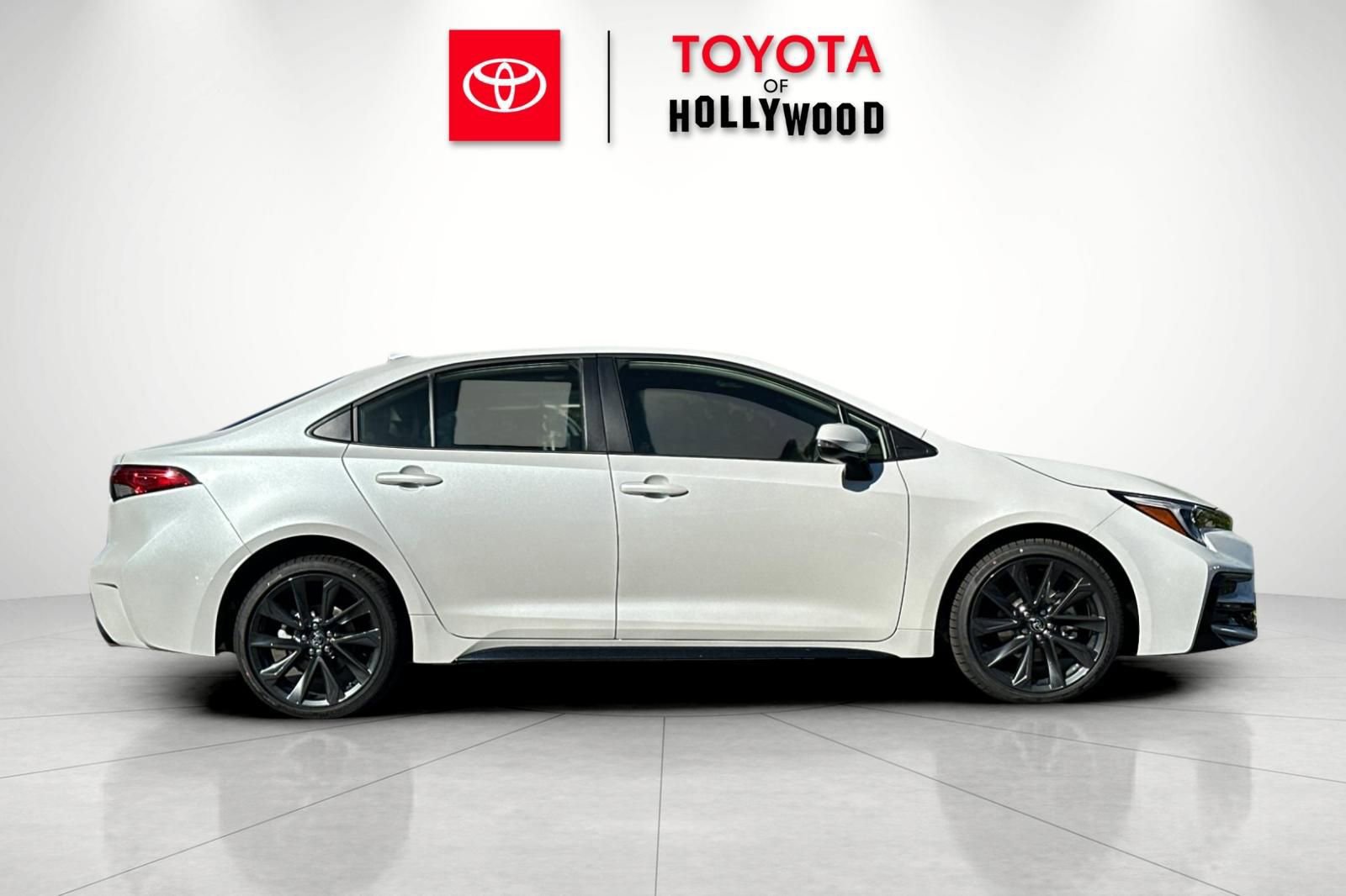 New 2026 Toyota Corolla XSE image 3