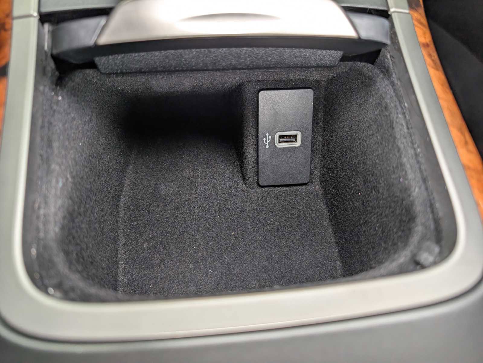 Used 2017 Lincoln MKX Reserve image 29